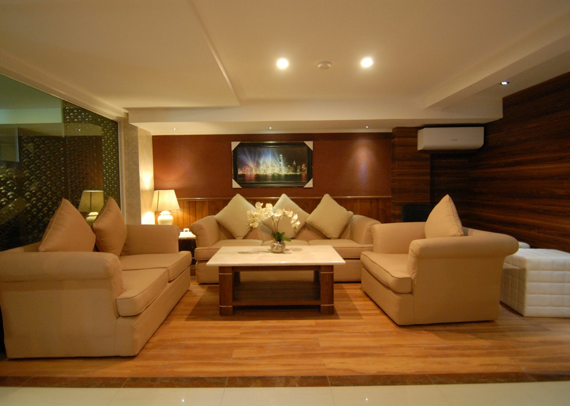 Grand Kasira Hotel Jakarta Exterior foto